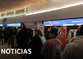 Las noticias de la mañana, martes 27 de diciembre de 2022 | Noticias Telemundo