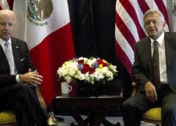 Sostiene AMLO que EU no puede prohibir a México relaciones con Rusia