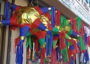 Venta de piñatas aumenta en diciembre