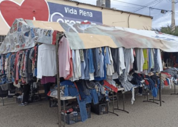 Migrantes venezolanos subsisten en Hermosillo con un bazar