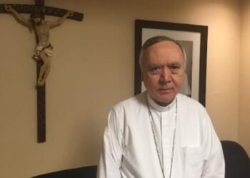 Hay que iniciar el año de la mano de Dios: Arzobispo Ruy Rendón