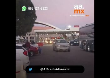 Cien venezolanos son deportados por Nogales, Sonora y llevados a Hermosillo donde había 210 cubanos.