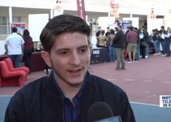 Colegio Larrea realiza en sus instalaciones la Novena Feria de Universidades