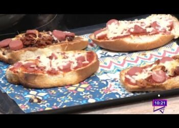 Marlen prepara unos deliciosos molletes