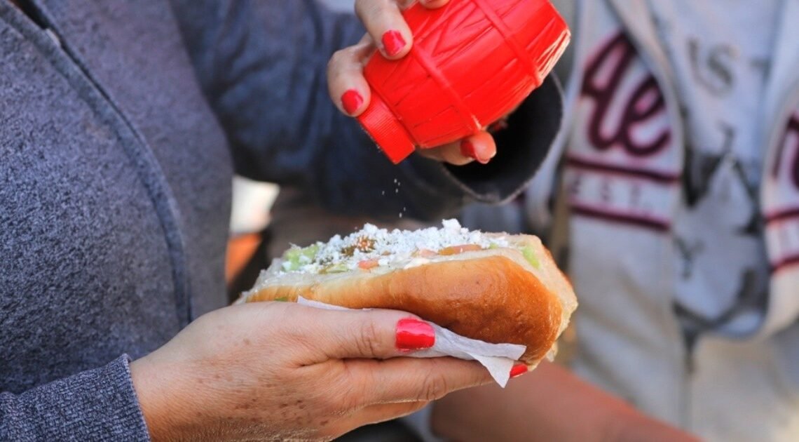 “Dogos” del Centro de Hermosillo mantienen precio de 30 pesos “Dogos” del Centro de Hermosillo mantienen precio de 30 pesos