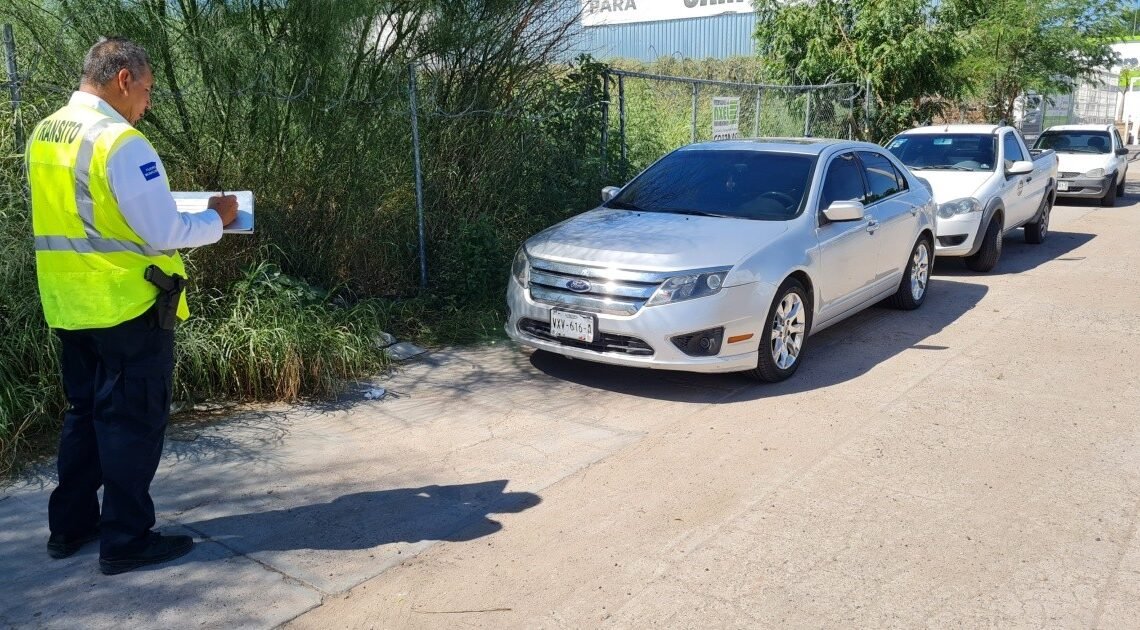 En 2022 remolcan 1,280 autos mal estacionados en Hermosillo En 2022 remolcan 1,280 autos mal estacionados en Hermosillo