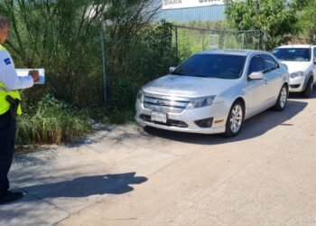 En 2022 remolcan 1,280 autos mal estacionados en Hermosillo