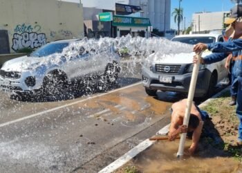 Llegan mil reportes al mes por fugas; quedan pendientes 300: Agua de Hermosillo
