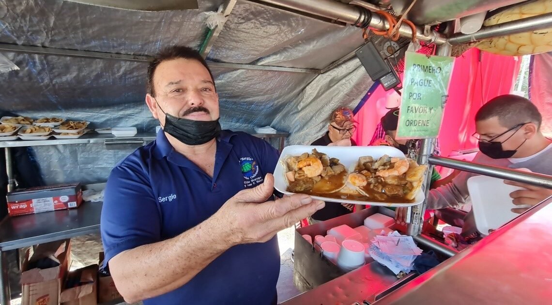 Hermosillo: Don Sergio e pone el toque en cada taco Hermosillo: Don Sergio e pone el toque en cada taco