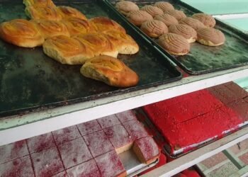 ¿Un panecito? Donas y conchitas lo que más compran en días de lluvia
