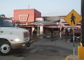 Autoridades investigan incendio de esta mañana en supermercado del Centro de Hermosillo