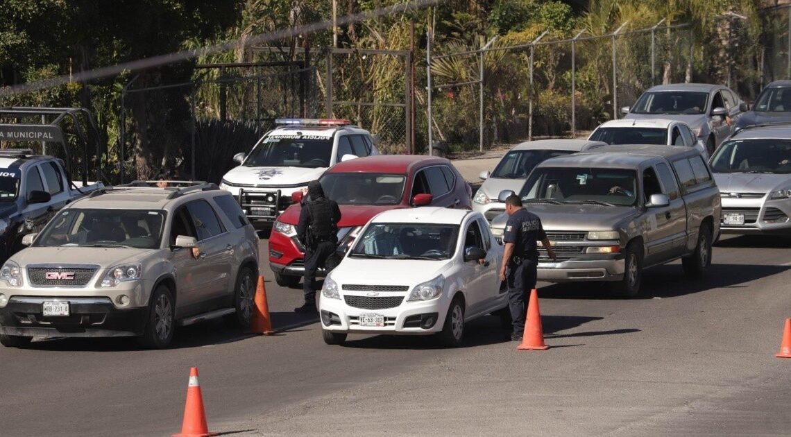 Hermosillo: Ponen en marcha filtro de seguridad para detectar vehículos robados o personas con armas de fuego