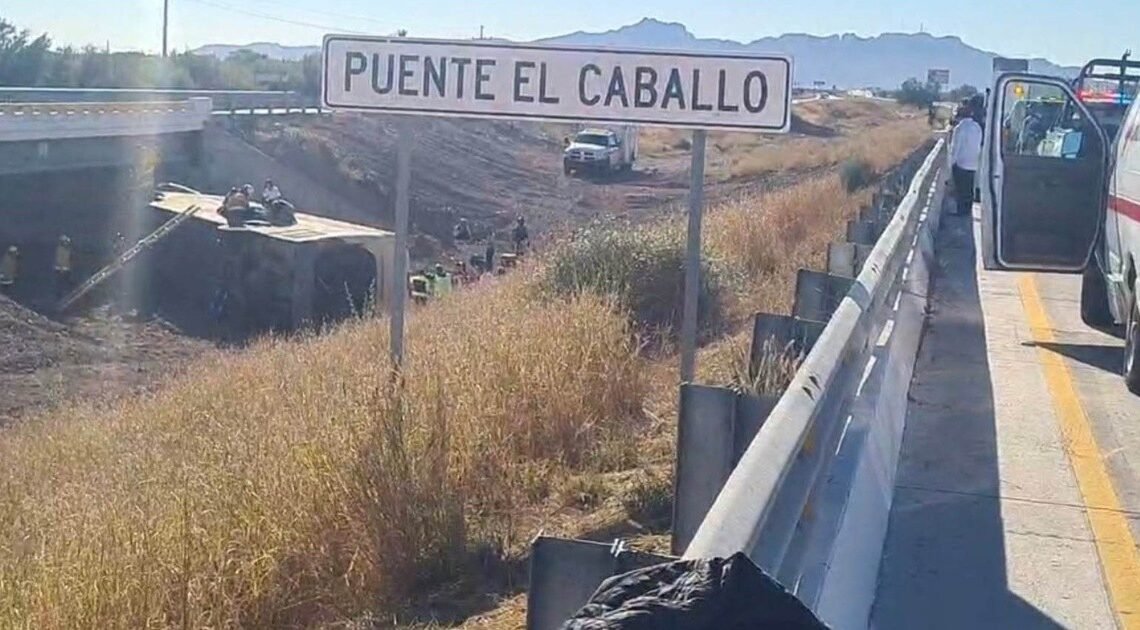 Deja volcamiento de autobús 11 lesionados en carretera Hermosillo-Guaymas Deja volcamiento de autobús 11 lesionados en carretera Hermosillo-Guaymas
