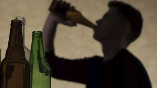 Ten cuidado si piensas dejar el alcohol como propósito de Año Nuevo Ten cuidado si piensas dejar el alcohol como propósito de Año Nuevo