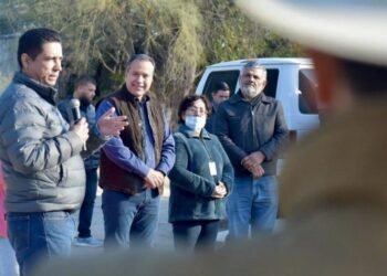 Inicia el alcalde mantenimiento a 10 vialidades de San Pedro