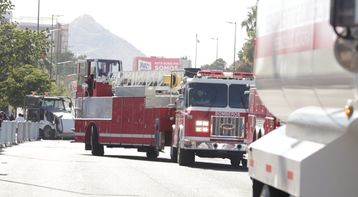 Bomberos reportan una baja en los reportes por incendios ante la prohibición del uso de pirotecnia en Hermosillo Bomberos reportan una baja en los reportes por incendios ante la prohibición del uso de pirotecnia en Hermosillo