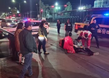 Atropellan a ciclista tras pasarse el rojo en colonia Choyal