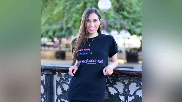 María Elena fomenta buenos valores a través del baile a niñas y jóvenes María Elena fomenta buenos valores a través del baile a niñas y jóvenes