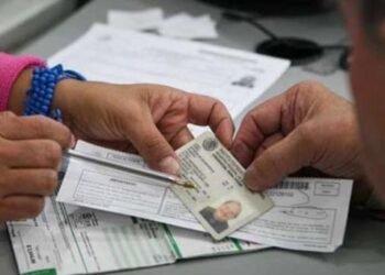 Rechaza INE registro a 27 connacionales