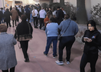 Denuncian alzas de precios y preferencias a revendedores en boletos para Expogan