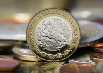 Economía crece en enero impulsada por sector servicios
