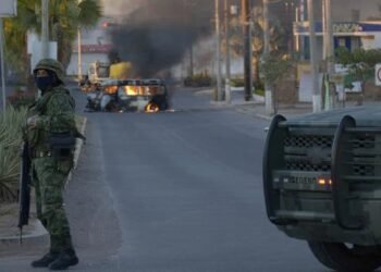Darán hasta 200 mil pesos por vehículos quemados en Sinaloa