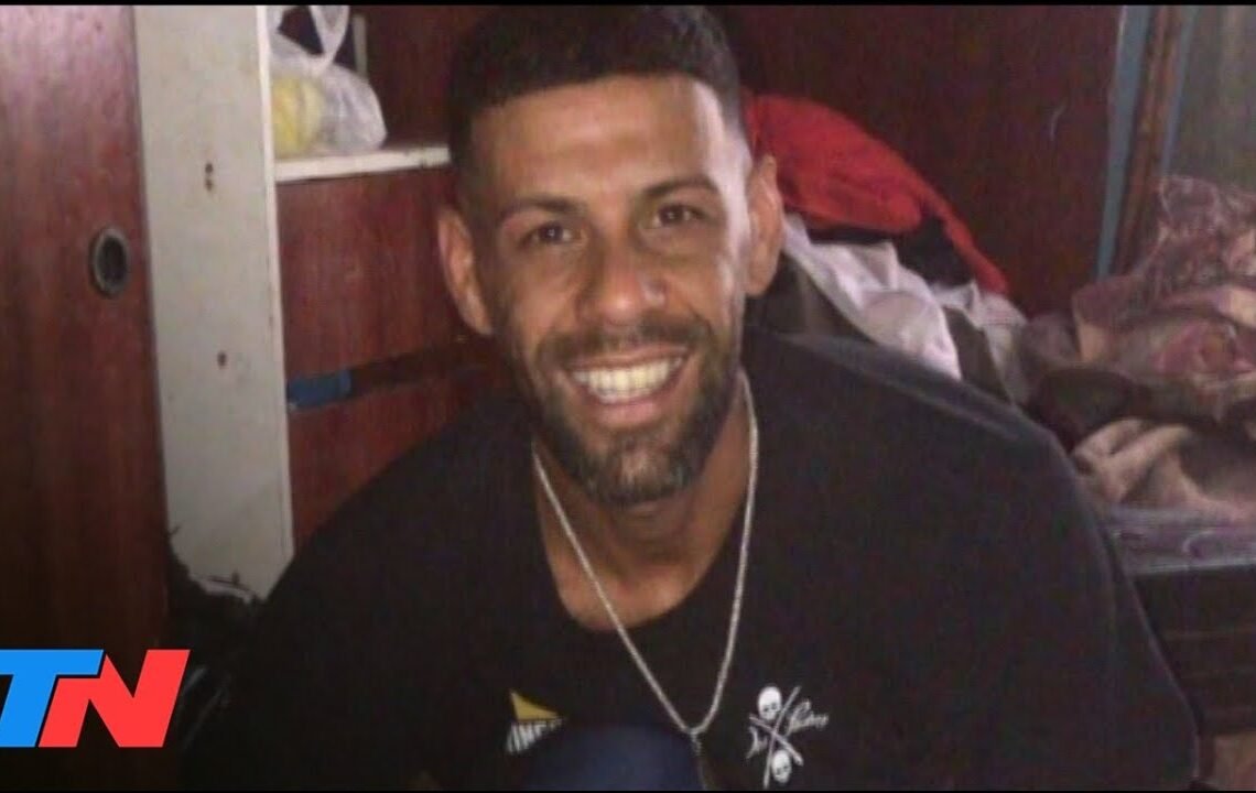 EL MONSTRUO DE MERLO: Buscan desesperadamente a un hombre acusado de tortura a su hijastra