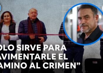 AMLO inaugura carretera Agua Prieta-Bavispe; familia LeBarón exige seguridad en los caminos