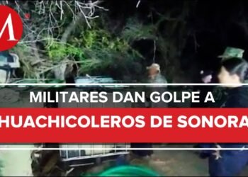 Aseguran toma clandestina y 11 contenedores de gasolina en Guaymas, Sonora