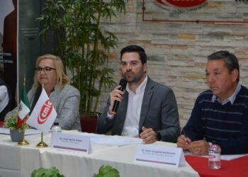 Hermosillo: CMIC firma convenio de apoyo para prácticas profesionales de alumnos de la Unison