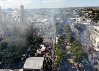 “Oficialmente asombrosos”: Hermosillo le quitó récord mundial de la mayor cantidad de personas asando carne simultáneamente a Canadá; conoce las reglas que verificaron