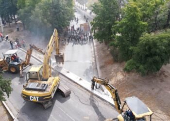 Ante los trabajos de construcción del paso a desnivel Luis Encinas y calle Veracruz, recomiendan a automovilistas utilizar vías alternas