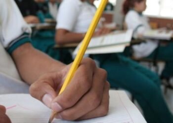¿Entregarán becas durante la veda electoral?