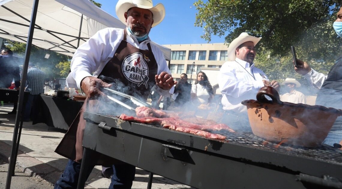 Hermosillo buscará hoy conquistar el Récord Guinness con la “Carne asada más grande del mundo”