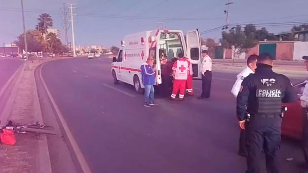 Hermosillo: ciclista es impactado por vehículo en bulevar Colosio Hermosillo: ciclista es impactado por vehículo en bulevar Colosio