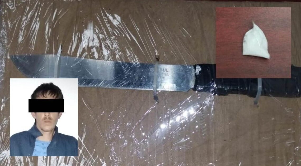 Asegura Policía Estatal, droga y arma blanca en Hermosillo Asegura Policía Estatal, droga y arma blanca en Hermosillo