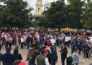 Hermosillenses se manifiestan en defensa del INE