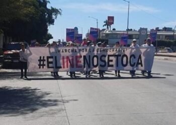Ciudadanos de Navojoa se unen a la defensa del INE