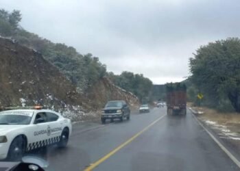 Reportan caída de nieve este domingo en Sonora