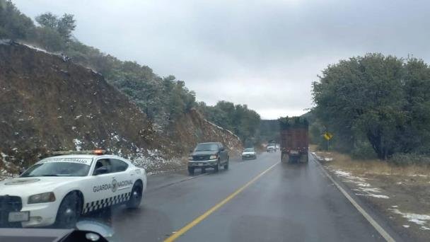 Reportan caída de nieve este domingo en Sonora Reportan caída de nieve este domingo en Sonora