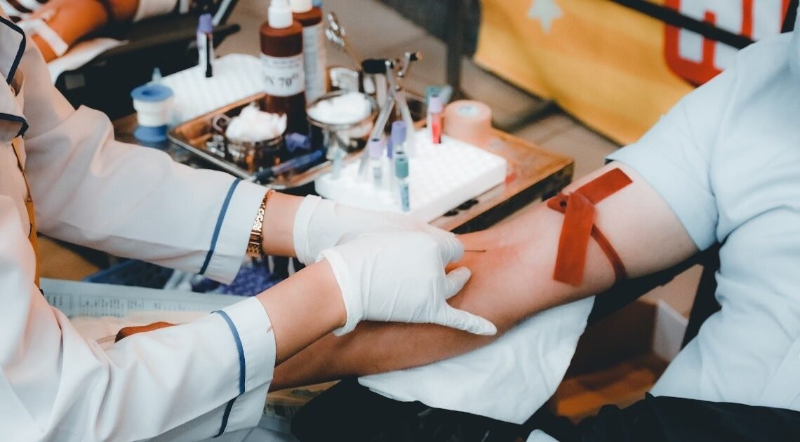 Piden con urgencia donadores de sangre para Álvaro José