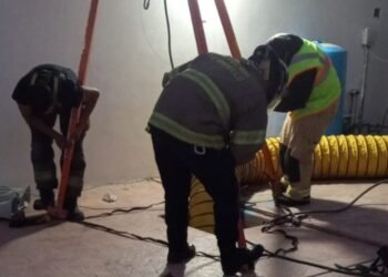 Hermosillo: Rescatan a pintores de cisterna