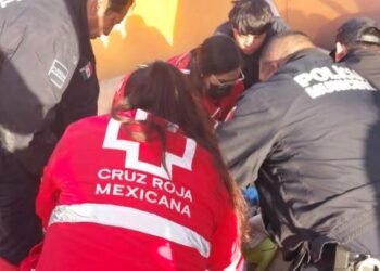 Héroes sin capa: Oportuna reacción de policías evita tragedias