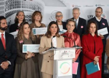 Mexicanos tendrán permiso con sueldo para estudios de cáncer