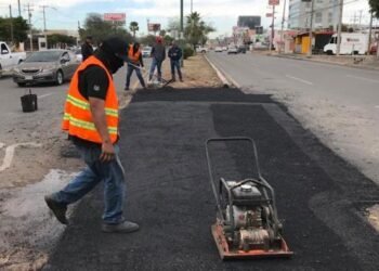 Inician trabajos de cambio de tuberías en Colosio y Solidaridad