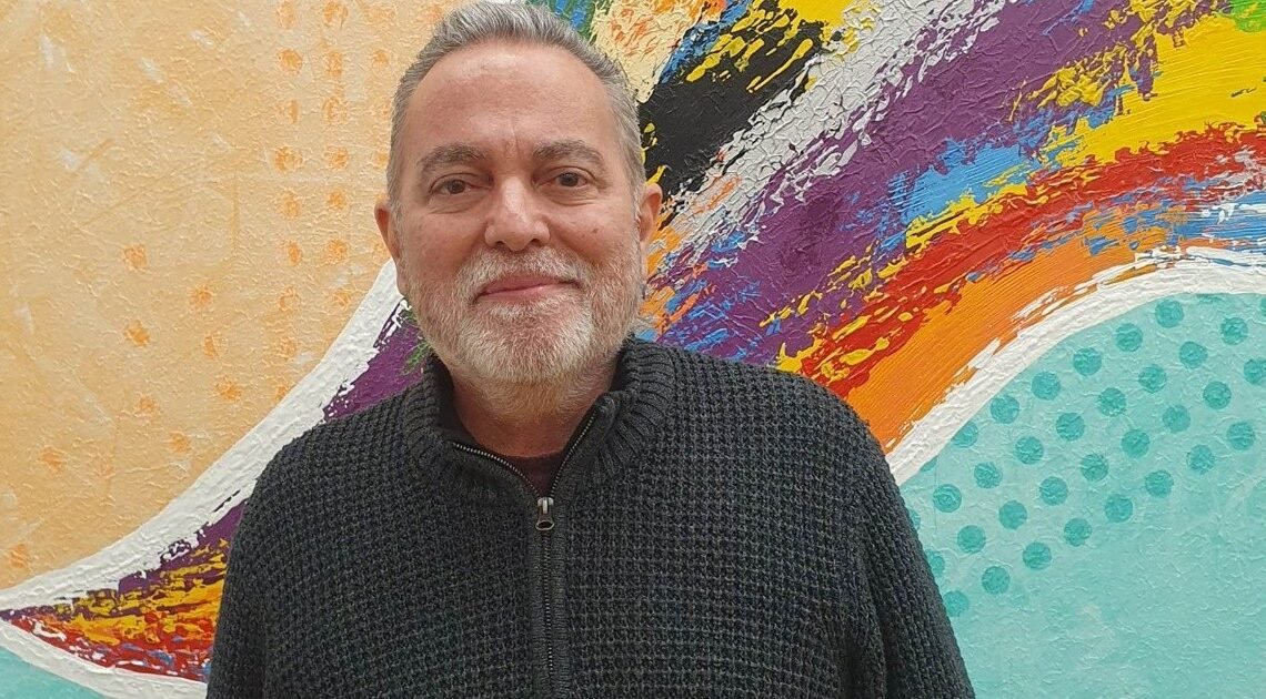 Alejandro Soria presenta su exposición “Todo Color” en Distrito 60