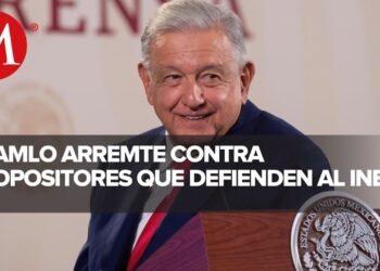 AMLO exhibe a asistentes a marcha del INE: “son mapaches; pertenecieron al narcoestado”