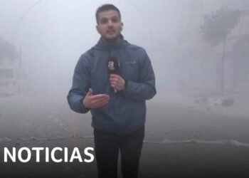 Transmiten en vivo dos réplicas del terremoto en Turquía | Noticias Telemundo