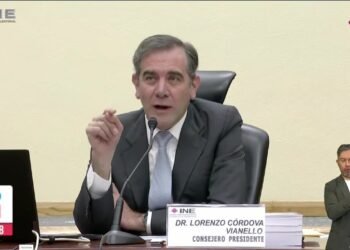 Lorenzo Córdova enfrentó a morenista que llamó “mafia electoral” a consejeros | Ciro Gómez Leyva