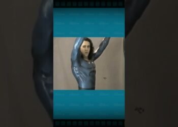 #nicolascage como #superman #dccomics #shorts #timburton